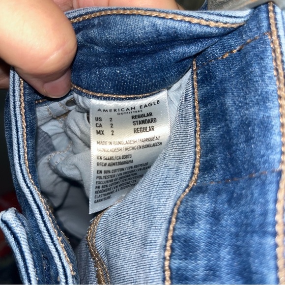 American Eagle Super High Rise Flare Jeans | Size 2 | Classic Blue Stretch Denim - Picture 9 of 9